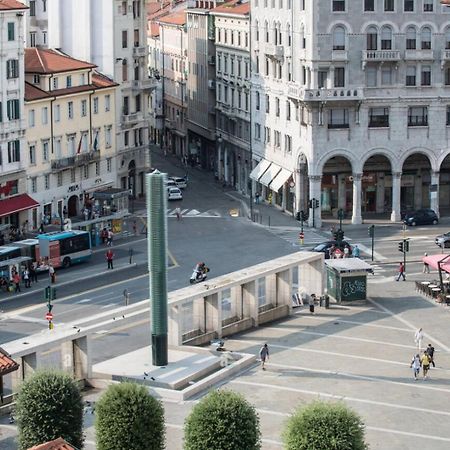 Slataper 9 Tirabora Short Rent Apartment Trieste Luaran gambar